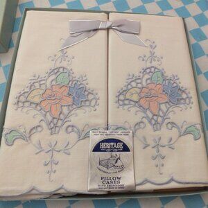 Set of 2 Vintage Heritage Traditionally Fine Quality Pillow Cases New in Box
